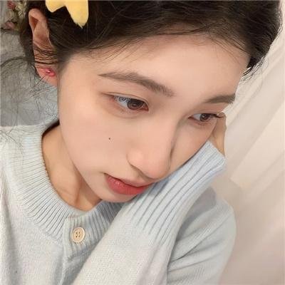 何班主和他的情人